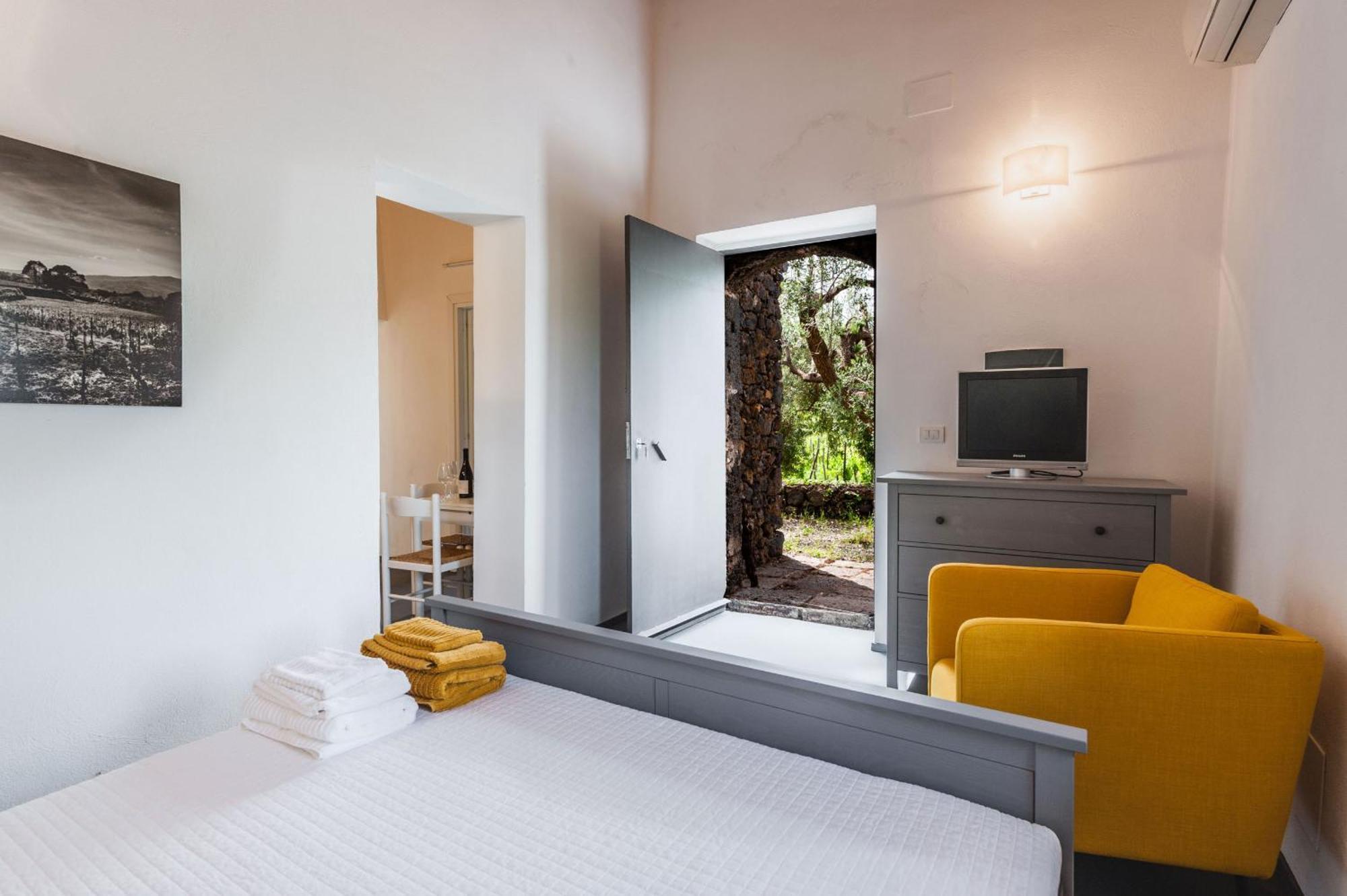 Terrazze Dell'Etna - Country Rooms And Apartments Randazzo Exterior photo
